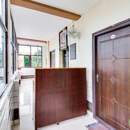 Oyo Akshaya Nest Hotel Vijayawada Ngoại thất bức ảnh