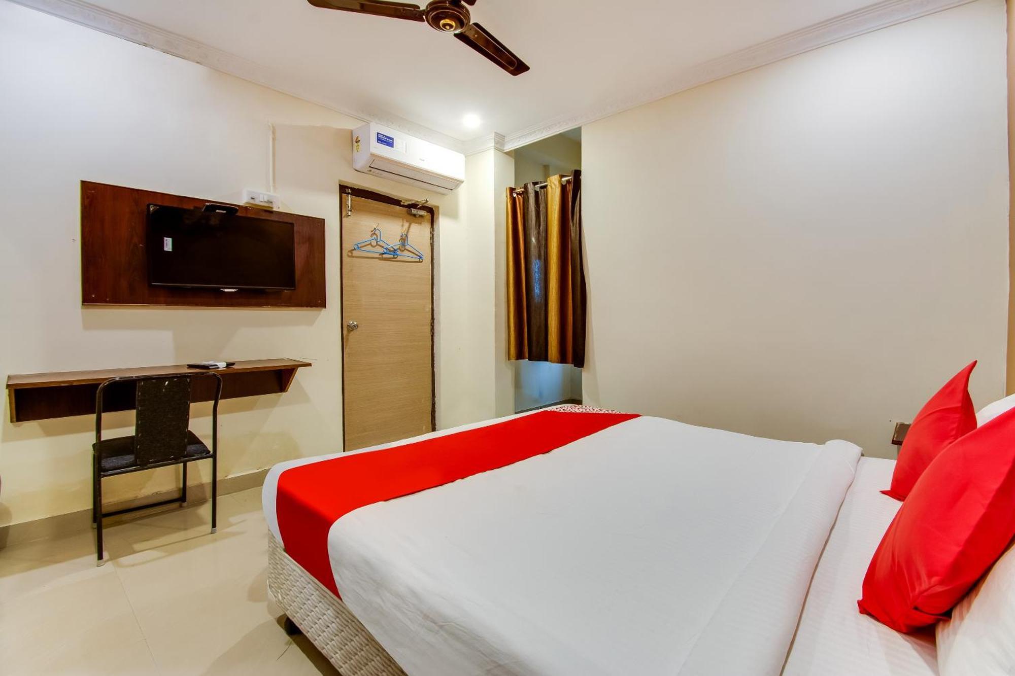 Oyo Akshaya Nest Hotel Vijayawada Ngoại thất bức ảnh