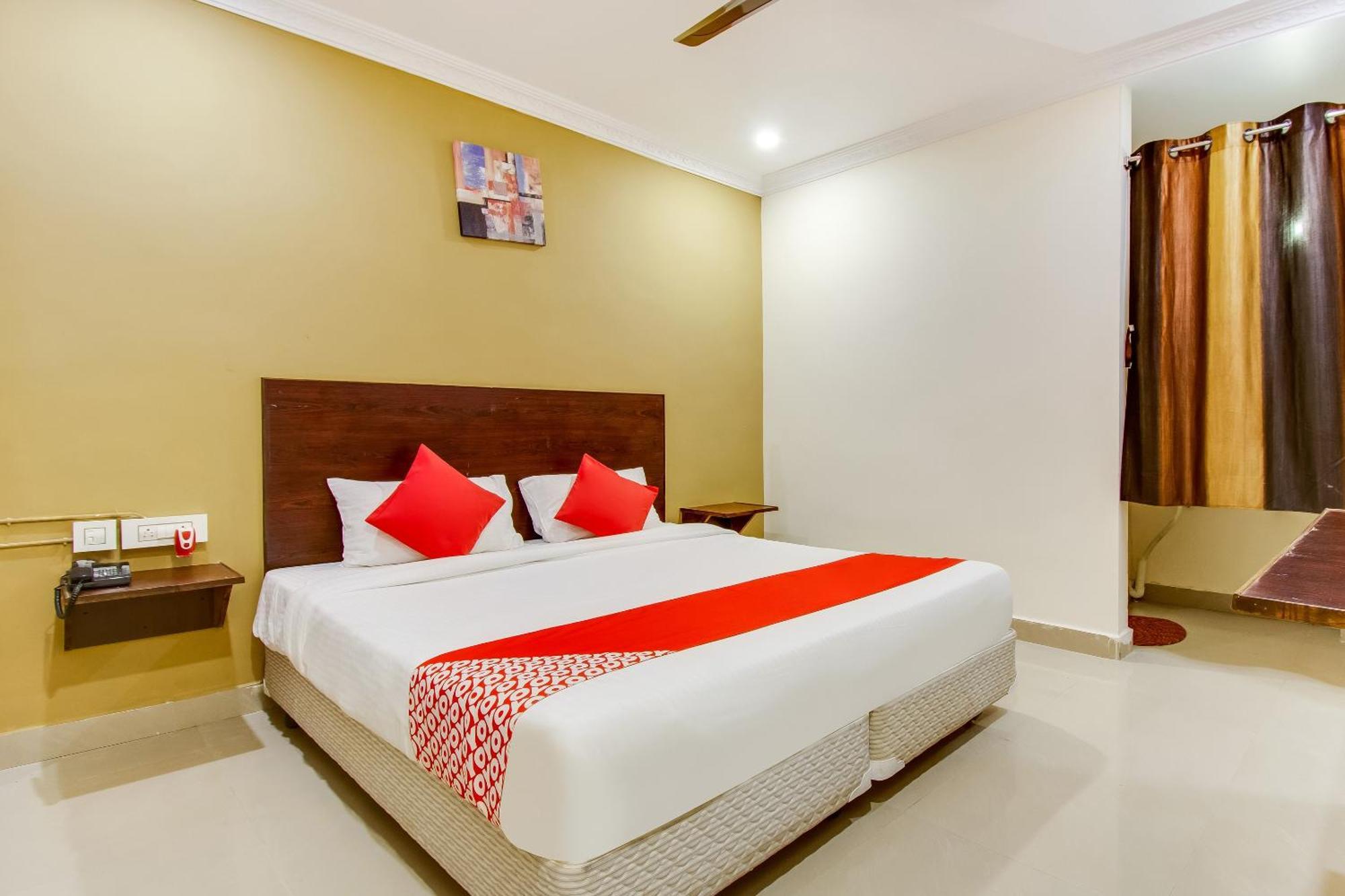Oyo Akshaya Nest Hotel Vijayawada Ngoại thất bức ảnh